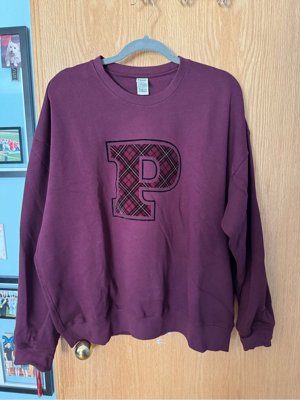 VS PINK Burgundy Crewneck size XXL